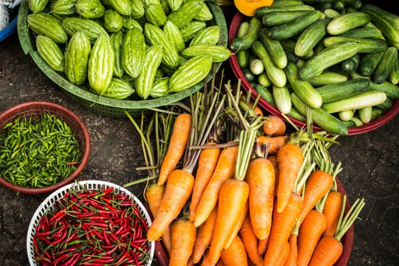 Garden Retreat - bundle of assorted vegetable lot